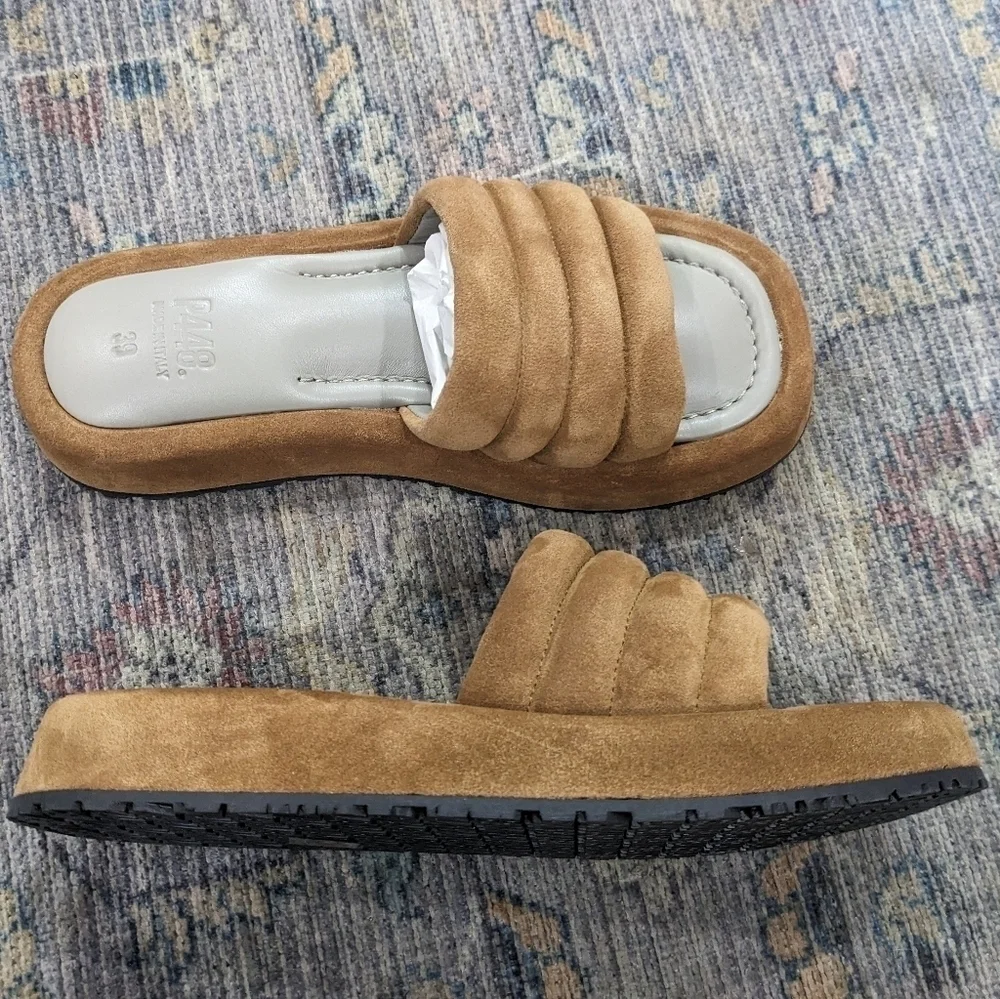 NWT P448 | Women's Fergie Platform Slide Sandals in Cognac Suede